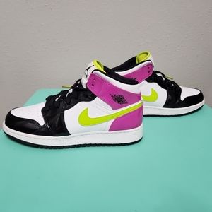 Jordan Retro 1 Cybers